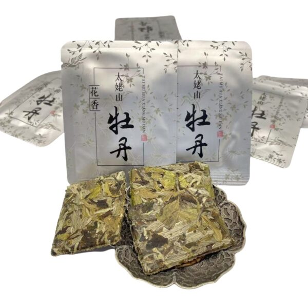 2018 Tai Mu Shan White Peony Square