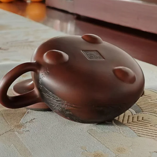 Shi Piao Nixing Clay Teapot
