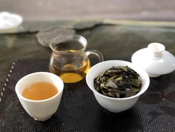 Oolong tea antioxidants