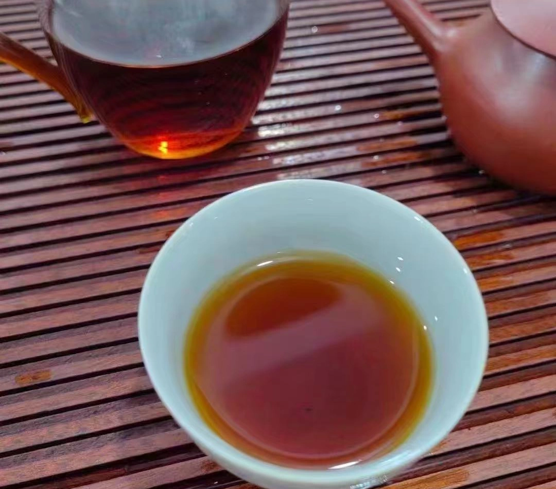 Yunnan Seven Sons Cake Tea