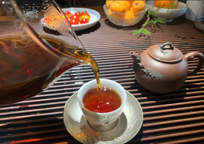 dark oolong tea