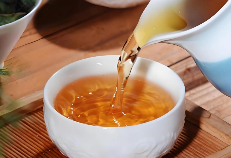 oolong tea caffeine content